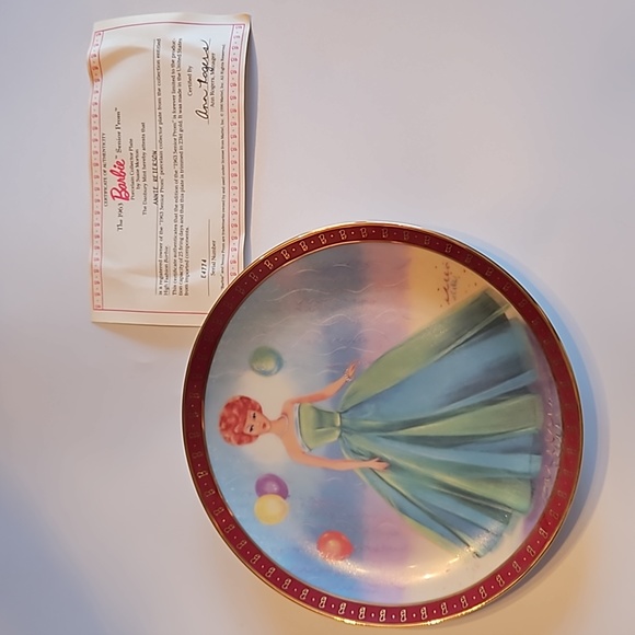 Barbie Senior Prom High Fashion Collectible Plate - Picture 2 of 3